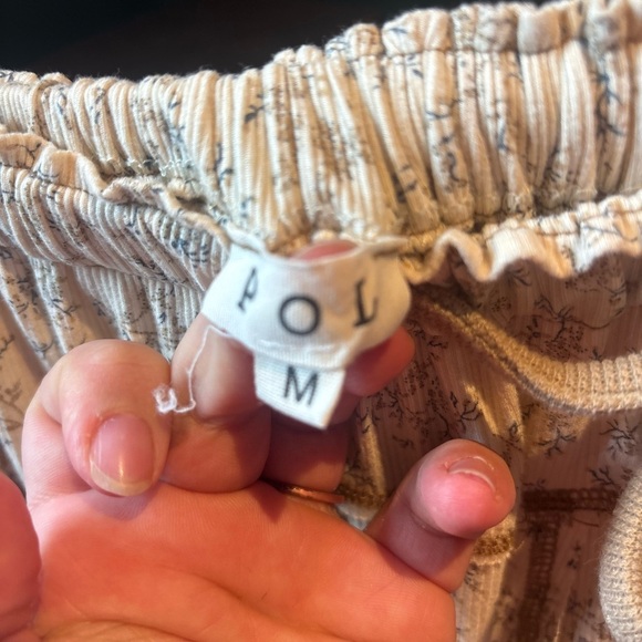 POL Oversized Floral Pattern Printed Cream and Tan Lounge Pants - Picture 4 of 5